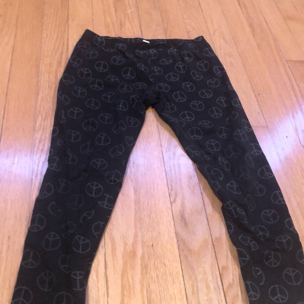 Children’s Place Black Silver Peace Sign Leggings